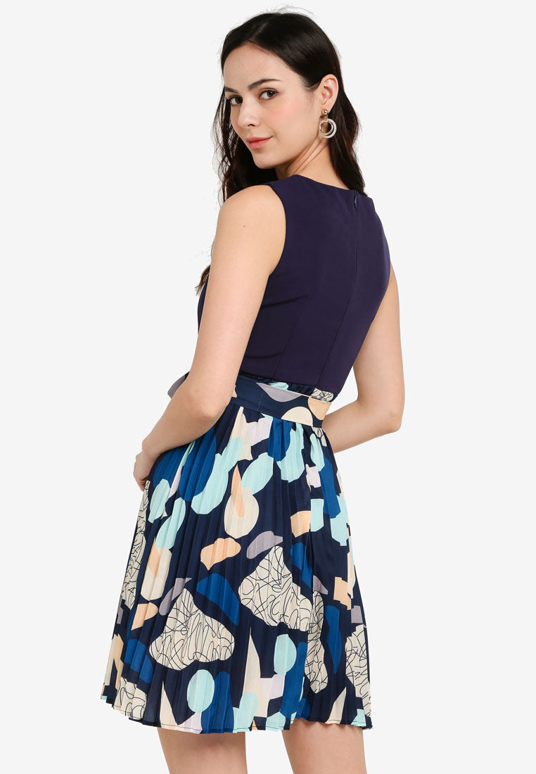 Payton Pleated Abstract Midi Dress in Navy Blue